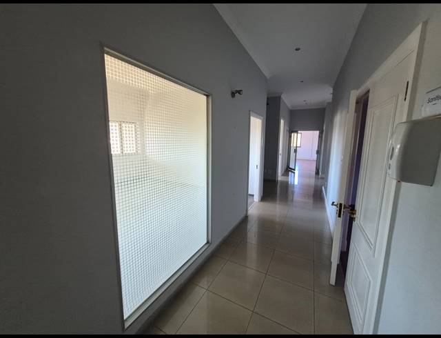 242M² OFFICE TO LET IN RIVONIA